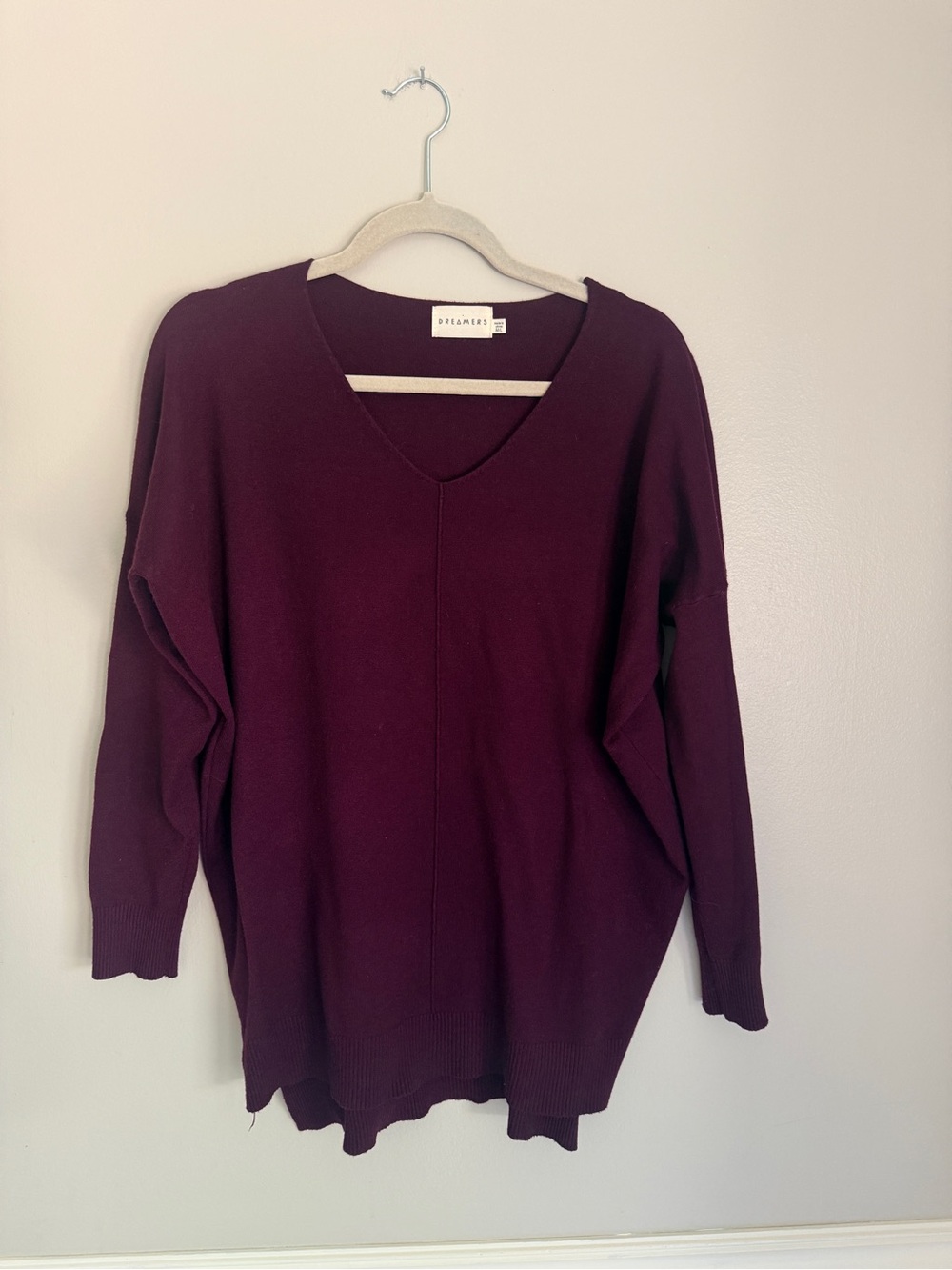 NWOT Dreamers Plum V-Neck Women's Sweater, size medium/large